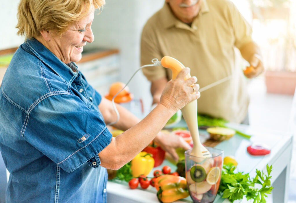 Dieta amica del cuore: alimenti consigliati e da evitare per gli anziani